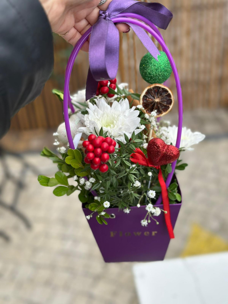 MOR KUTUDA ÇİÇEK KOKİNA