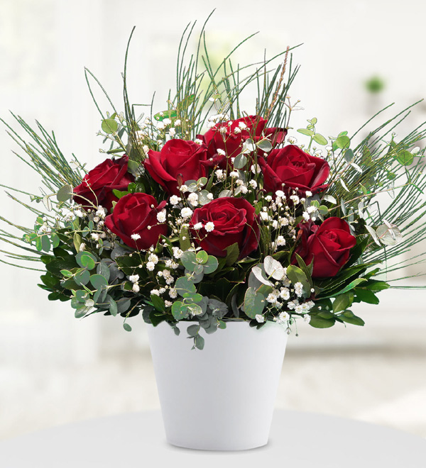 Seramik Vazoda 7 Kırmızı Güller