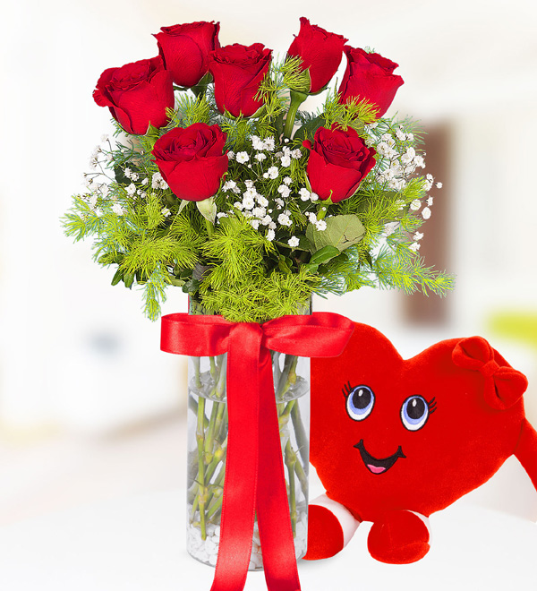 7 Kırmızı Gül Kalp Yastık