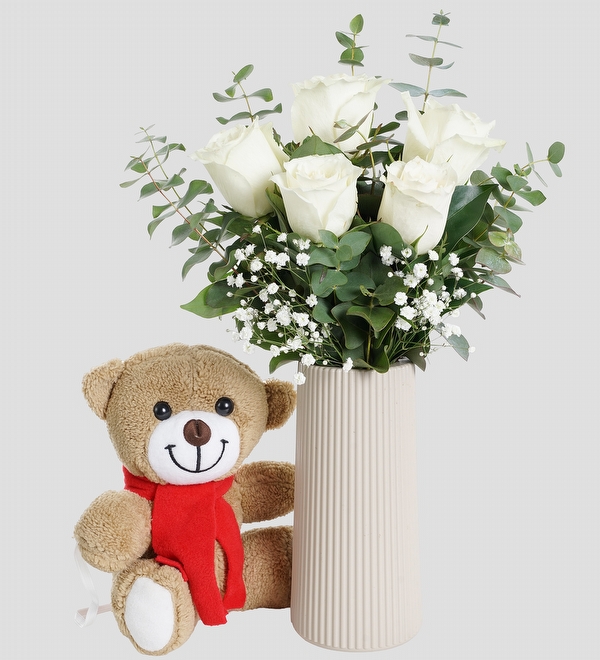 Ayıcık ve 5 Beyaz Gül  Vazosu